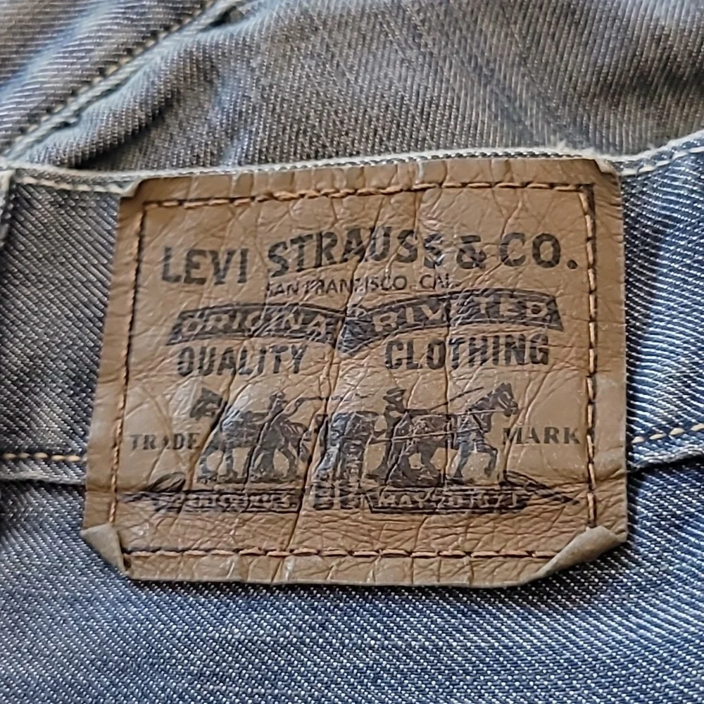 Levi's 579 Baggy Loose Fit Denim Shorts Embroidered Streetwear Skater Men's 42